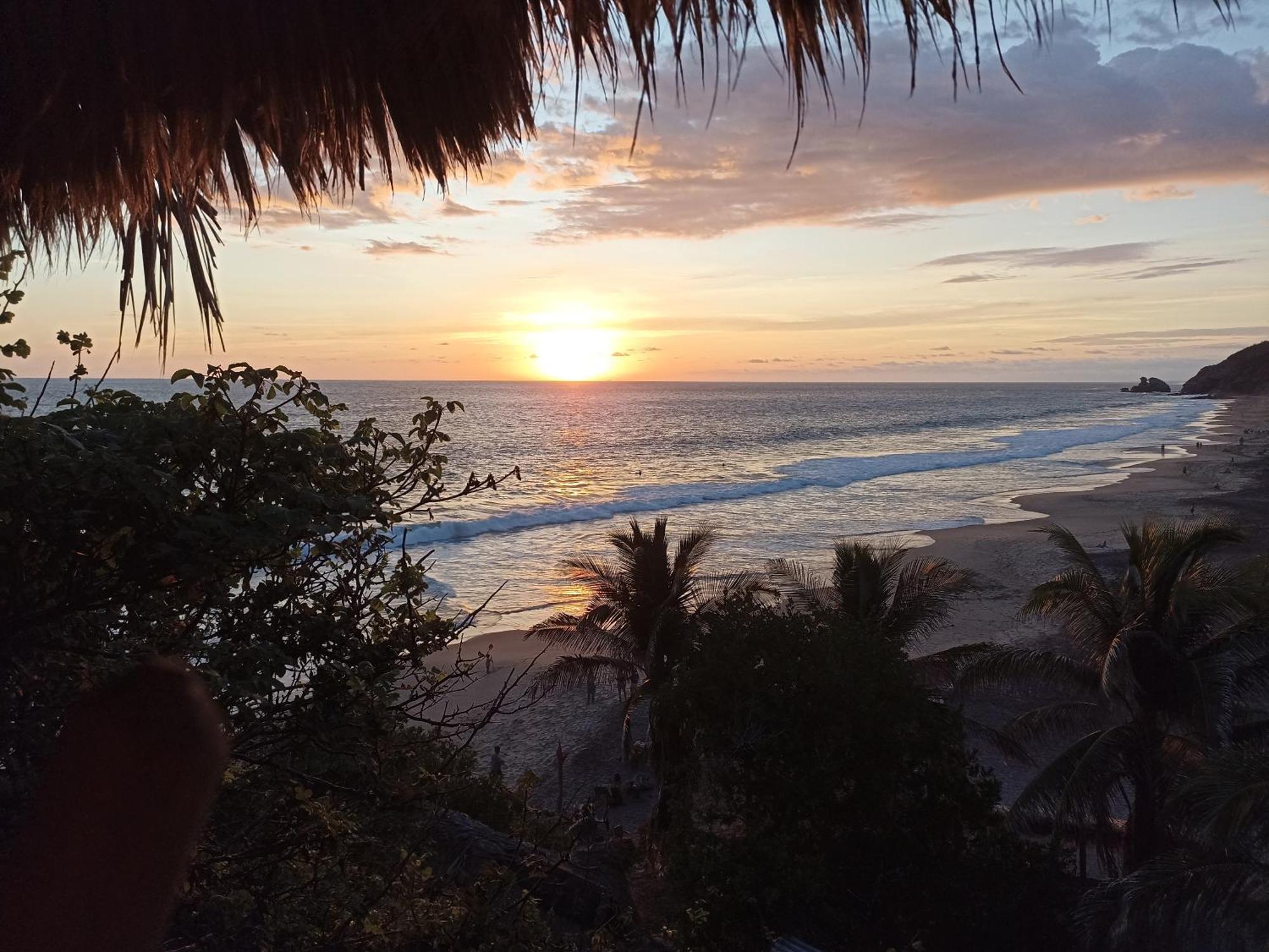 ホテル Punta Sur, Frente Al Mar Y El Atardecer マスンテ エクステリア 写真