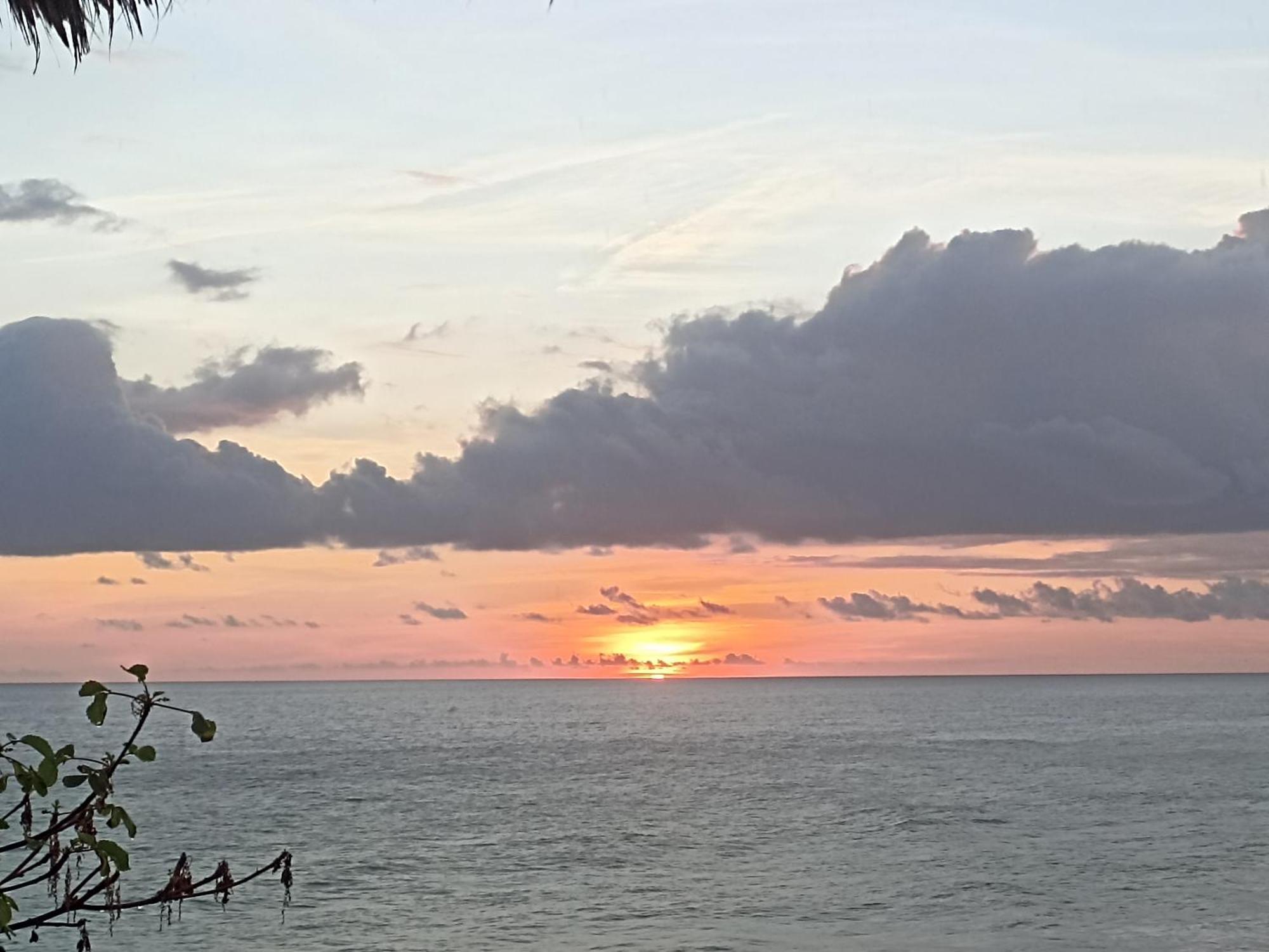 ホテル Punta Sur, Frente Al Mar Y El Atardecer マスンテ エクステリア 写真